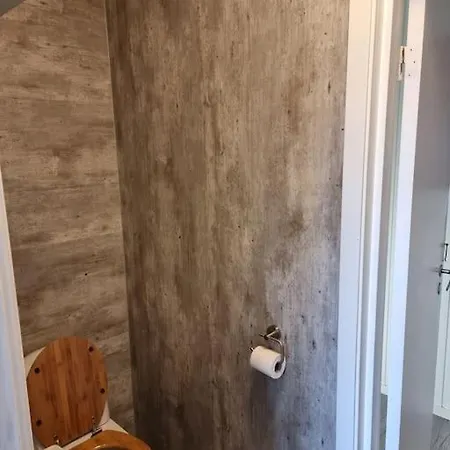 1 Etasje Jutulveien 6 아파트 *